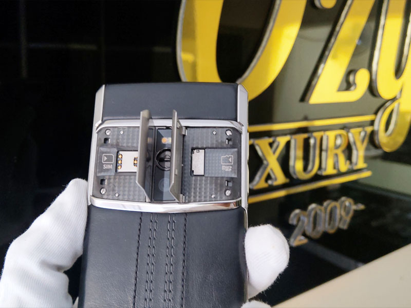 Vertu Signature New Touch Chính Hãng